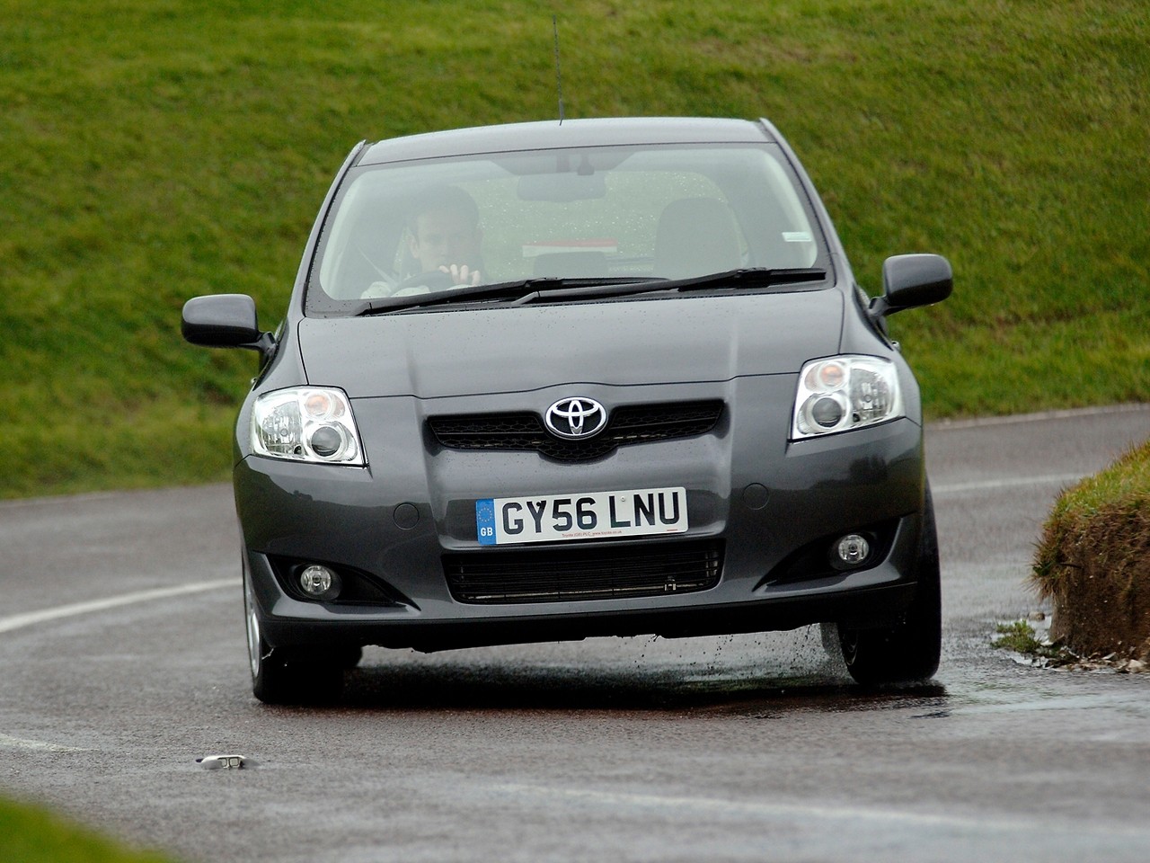 Toyota Auris 5 Doors photo 23