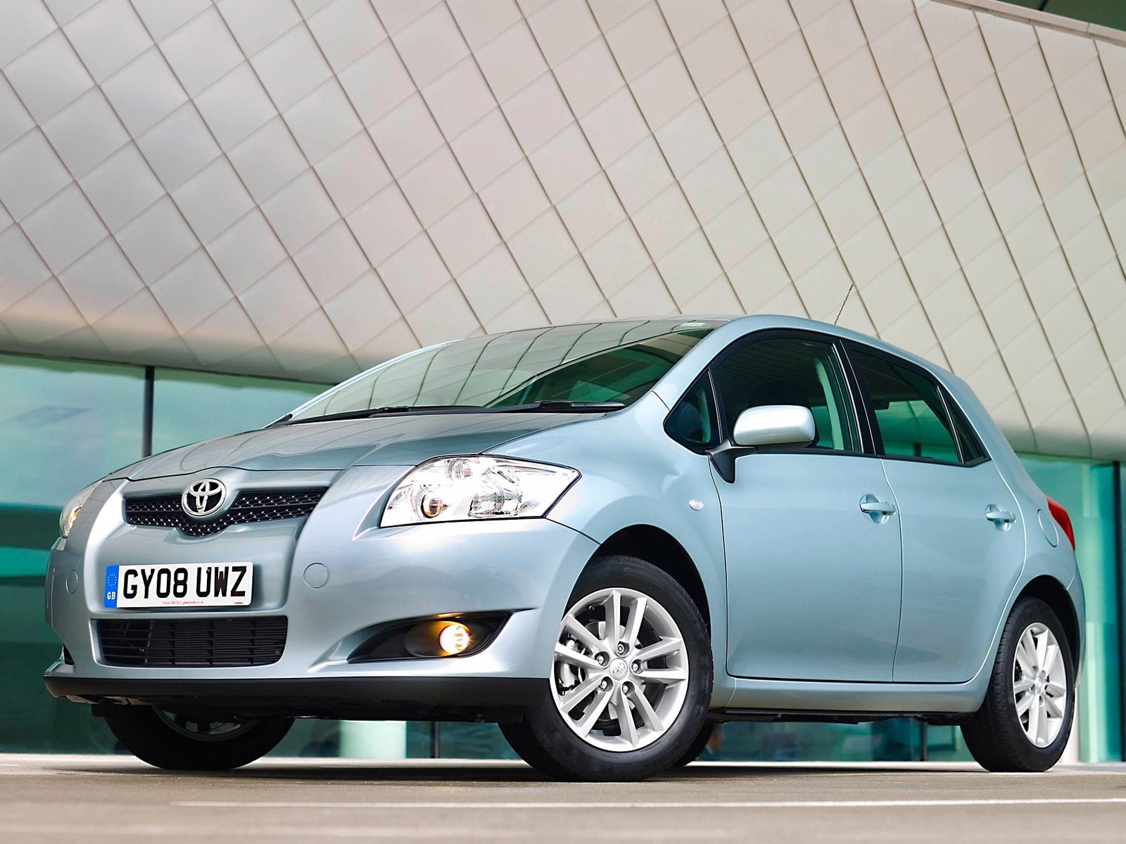 Toyota Auris 5 Doors photo 24