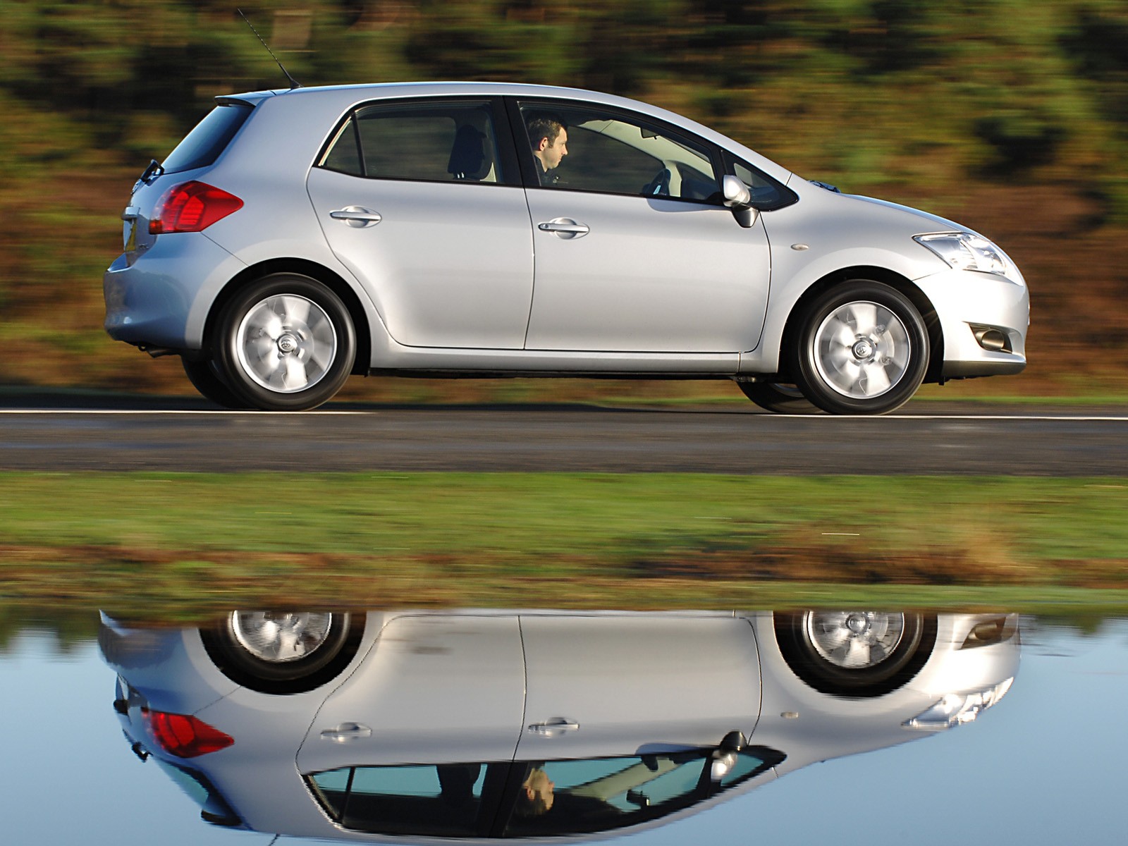 Toyota Auris 5 Doors photo 27