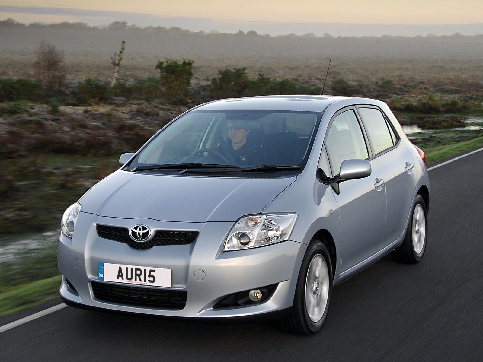 Toyota Auris 5 Doors photo 29