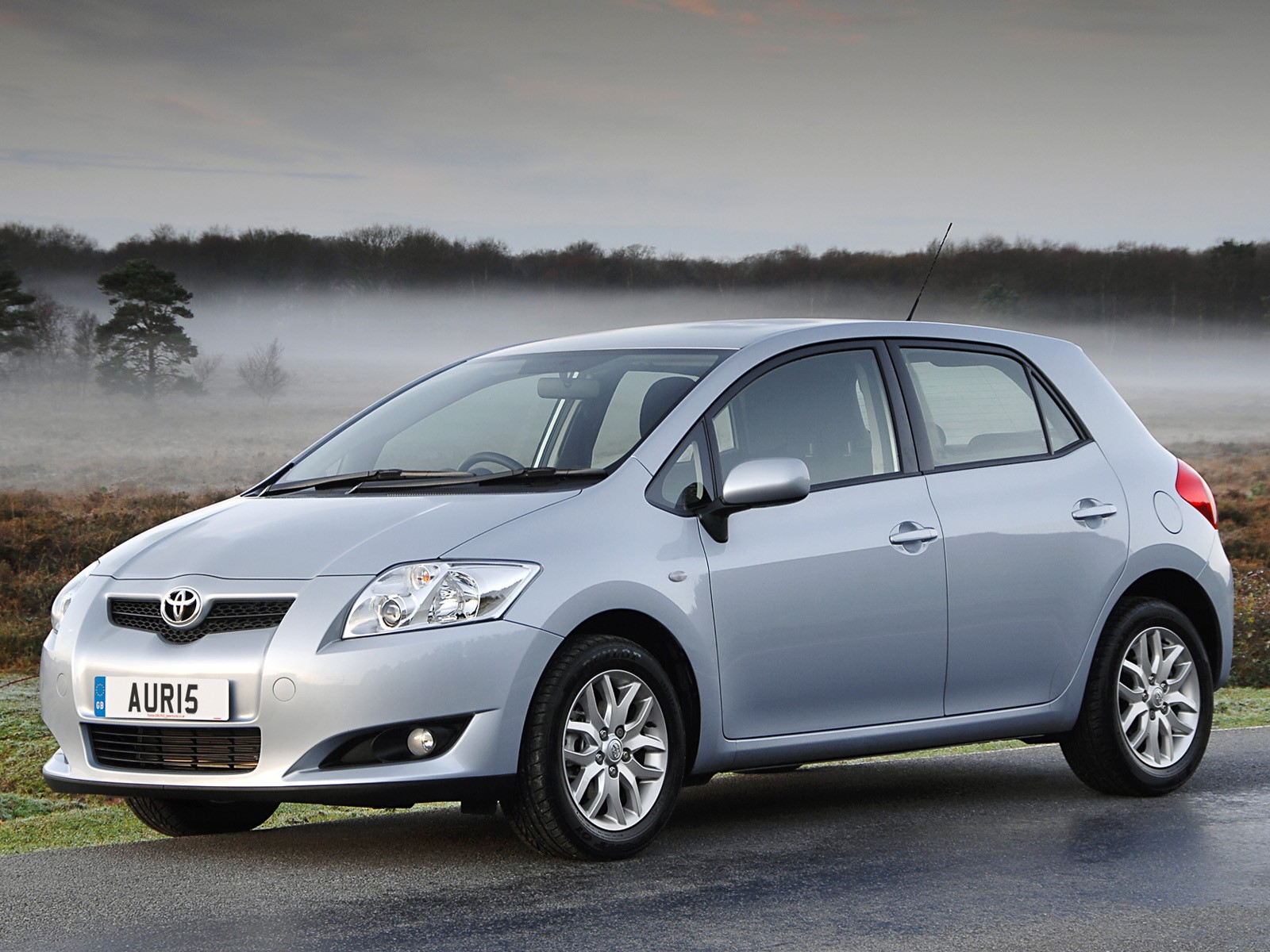 Toyota Auris 5 Doors photo 30