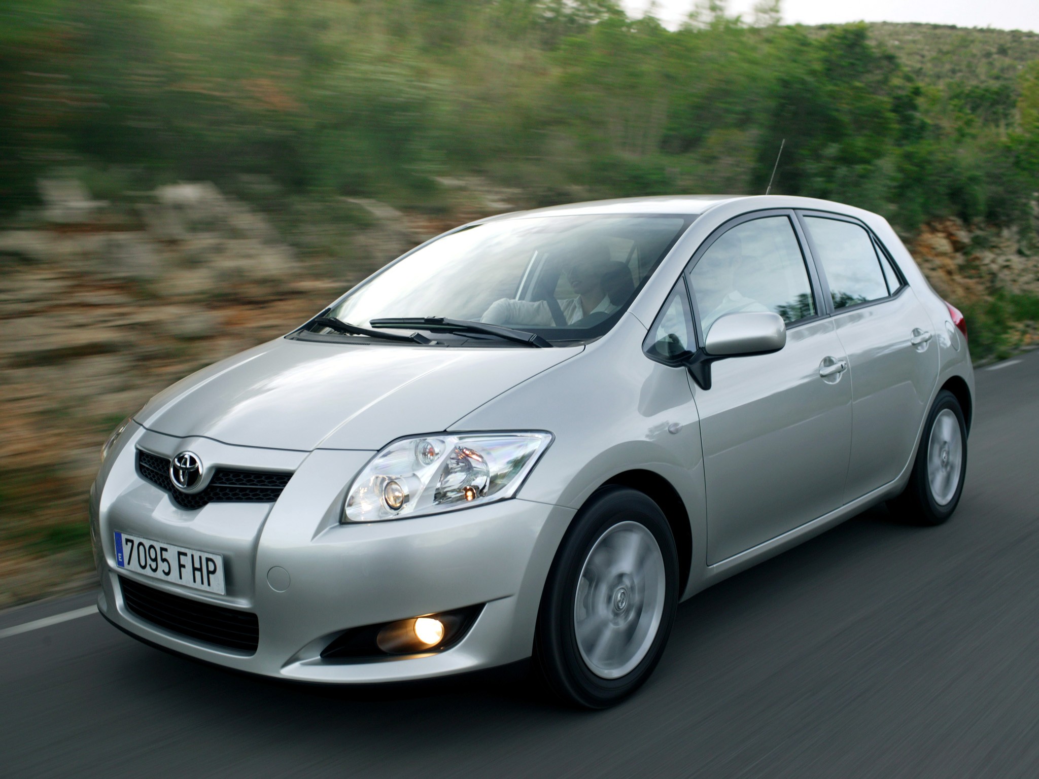 Toyota Auris 5 Doors photo 35