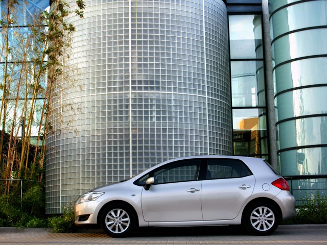 Toyota Auris 5 Doors photo 42