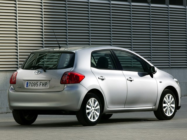 Toyota Auris 5 Doors photo 46