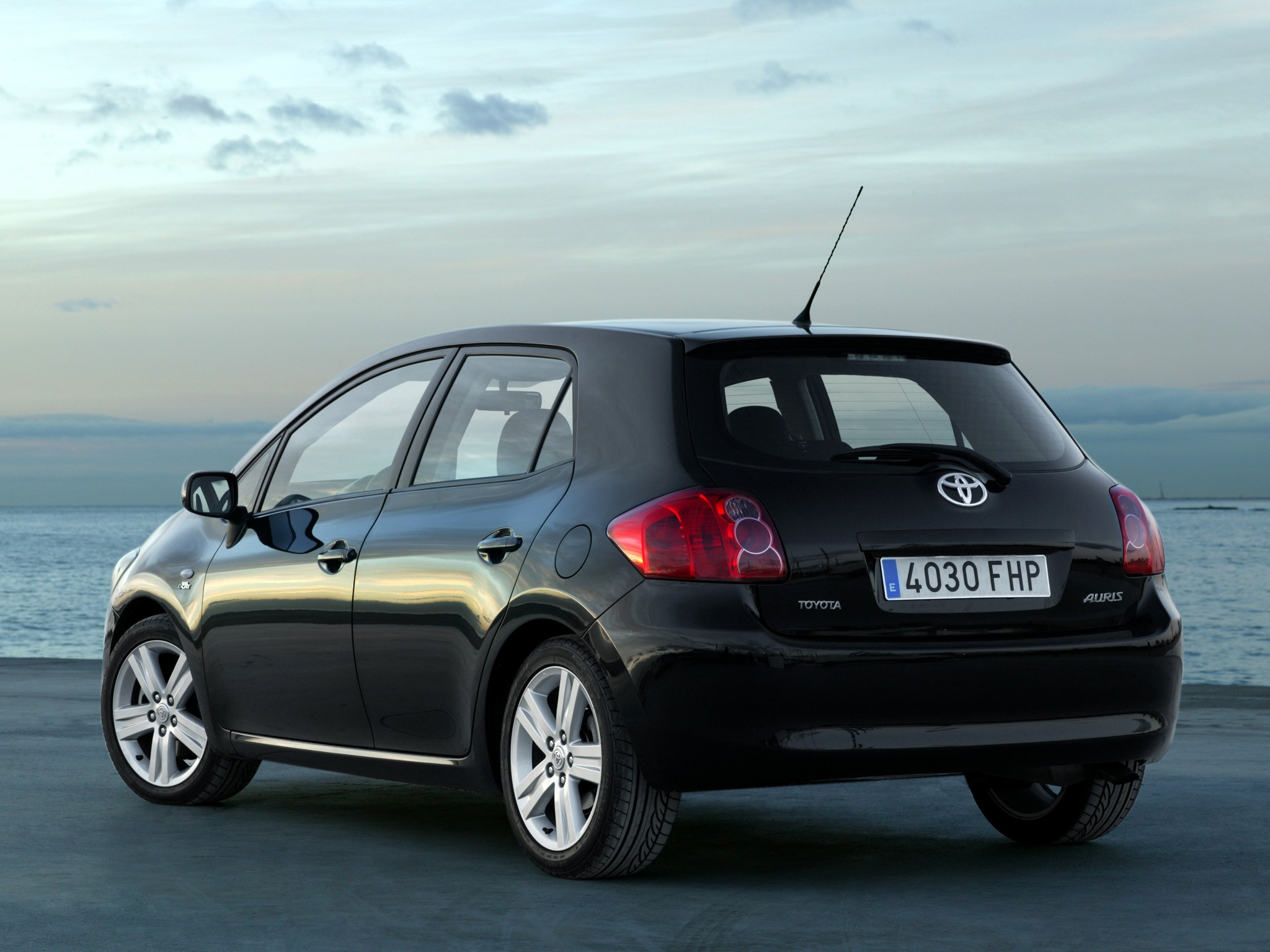 Toyota Auris 5 Doors photo 48