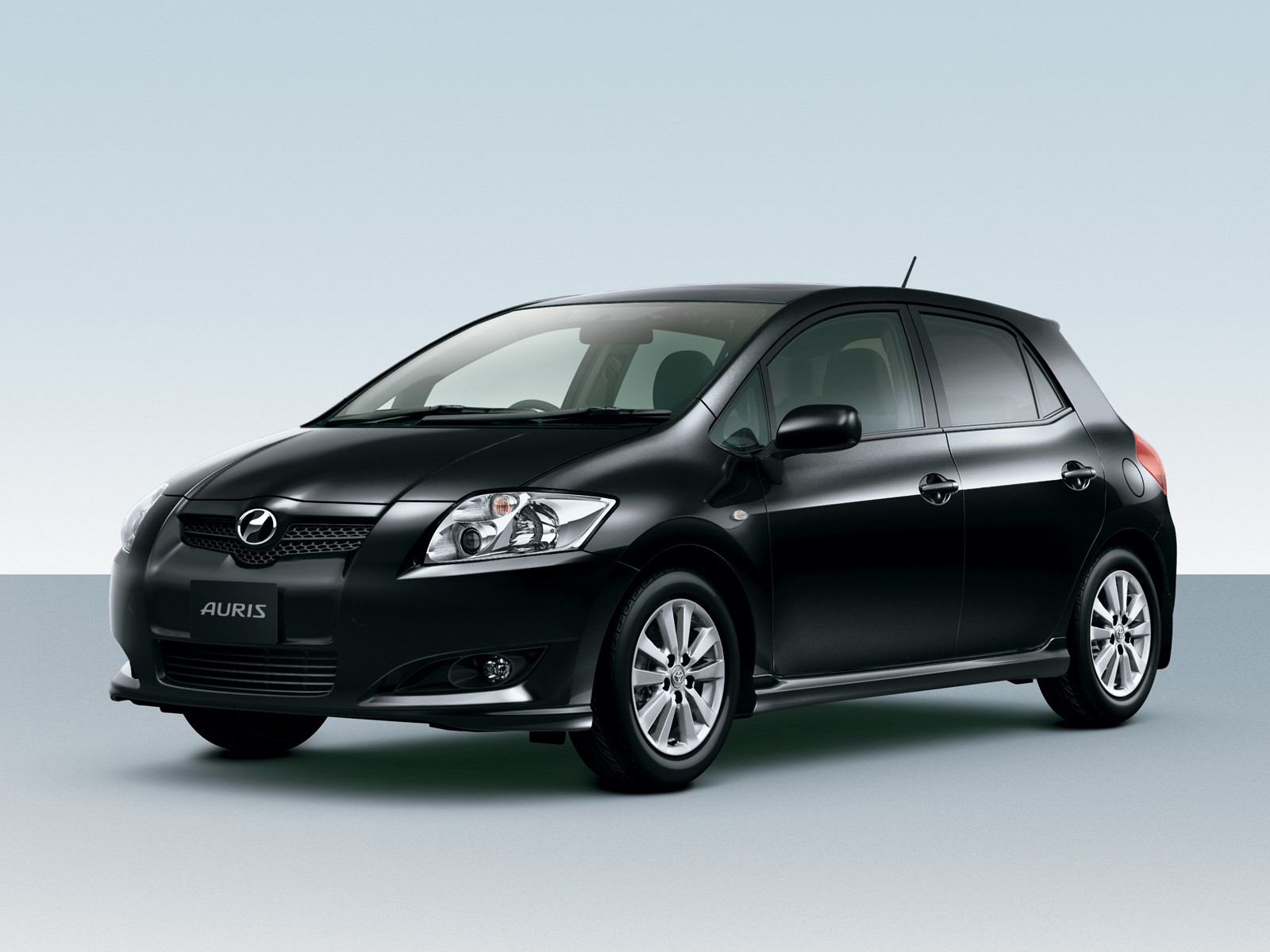 Toyota Auris 5 Doors photo 56