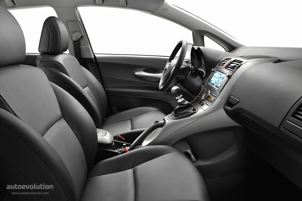 Toyota Auris 5 Doors photo 63