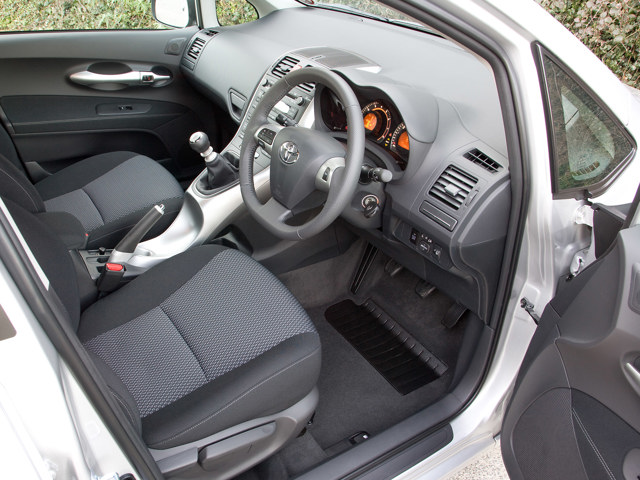 Toyota Auris 5 Doors photo 55