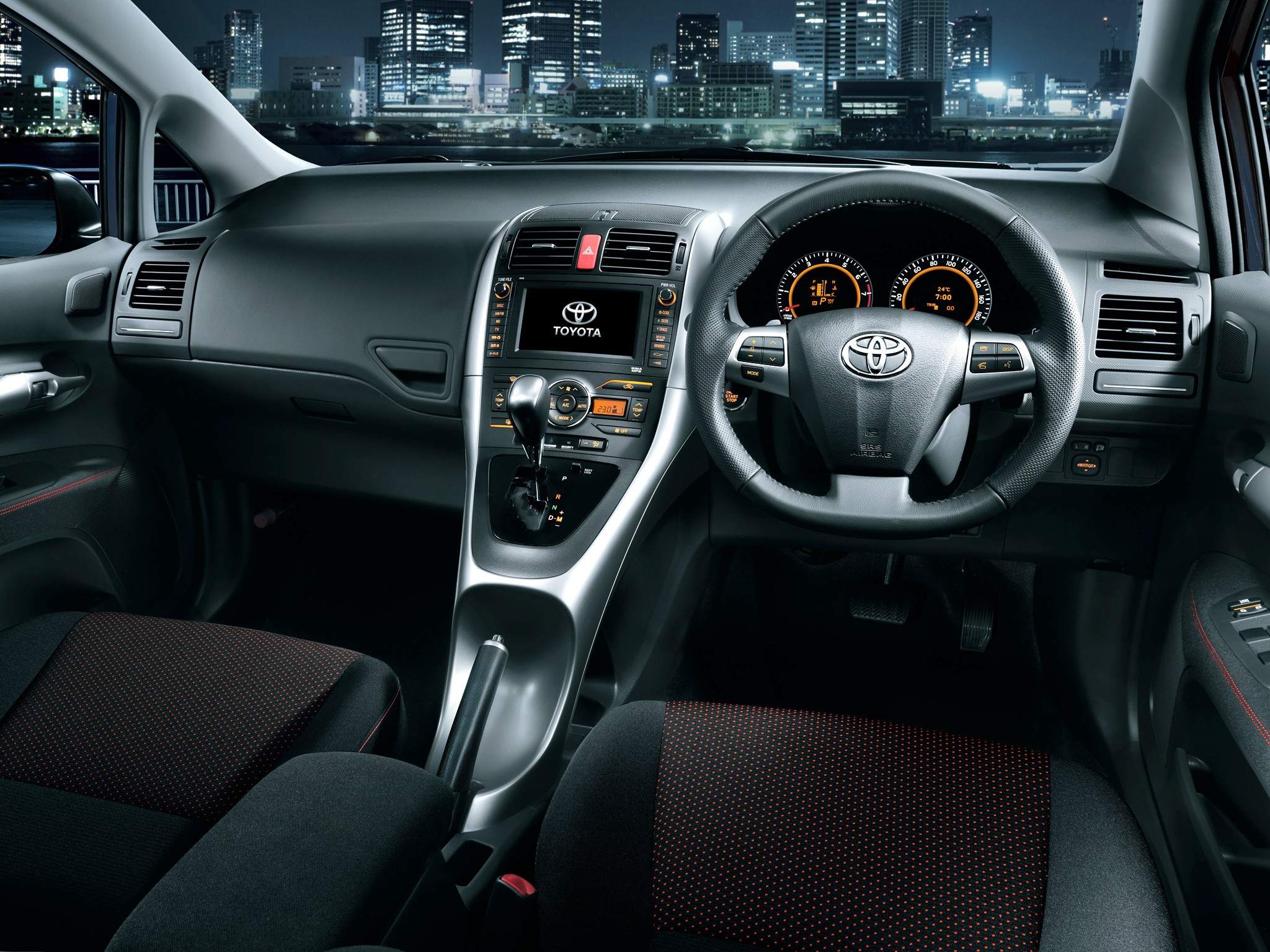 Toyota Auris 5 Doors photo 60