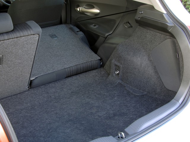 Toyota Auris 5 Doors photo 62