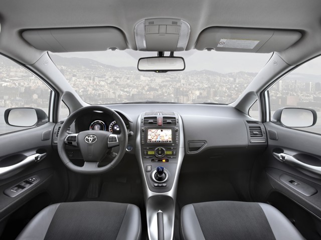 Toyota Auris 5 Doors photo 64