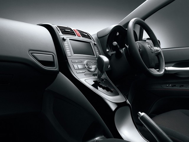 Toyota Auris 5 Doors photo 72