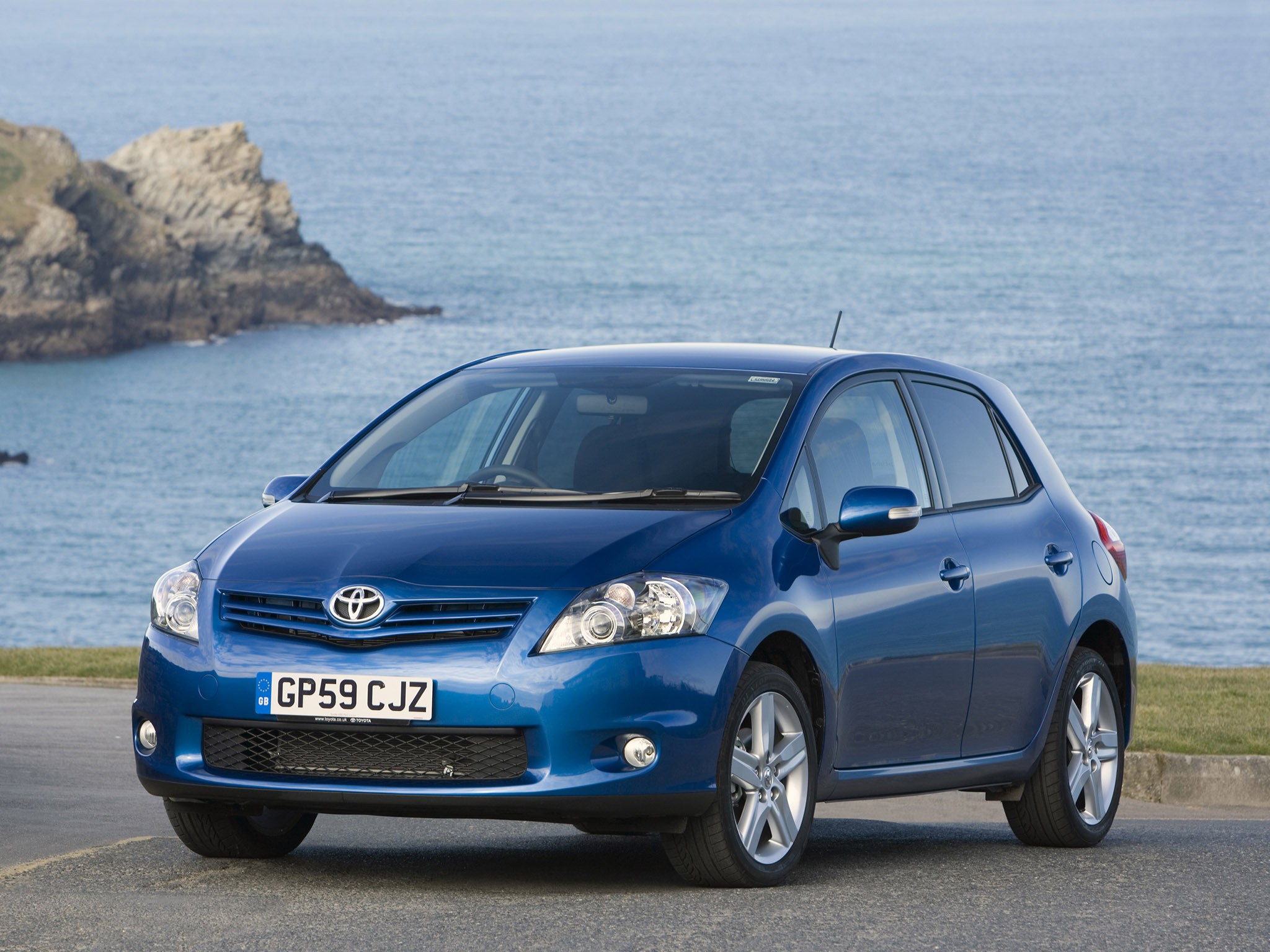 Toyota Auris 5 Doors photo 21