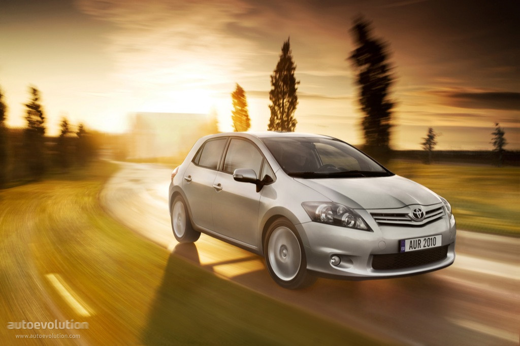 TOYOTA Auris 5 Doors