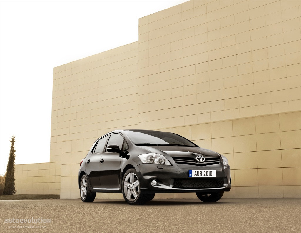 Toyota Auris 5 Doors photo 17
