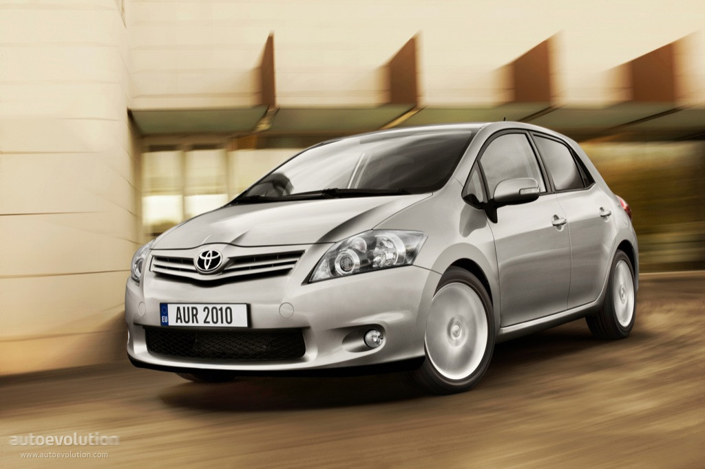 Toyota Auris 5 Doors photo 2