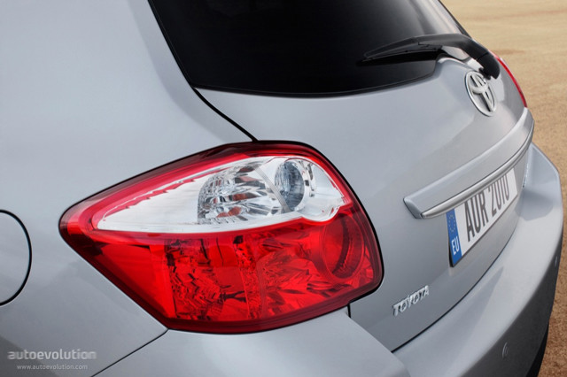 Toyota Auris 5 Doors photo 20