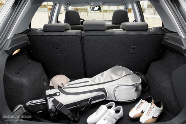 Toyota Auris 5 Doors photo 53