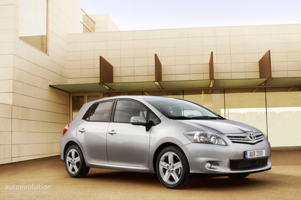 Toyota Auris 5 Doors photo 8