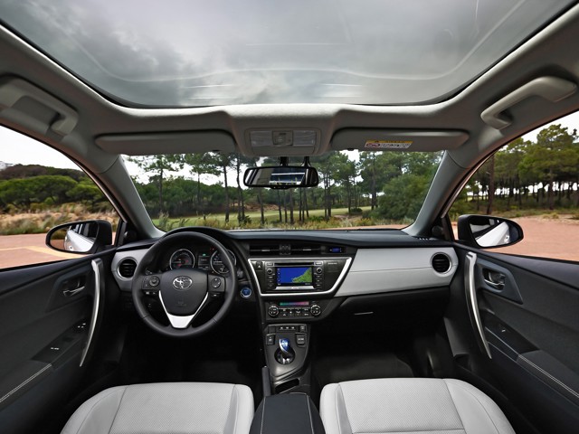 Toyota Auris 5 Doors photo 81