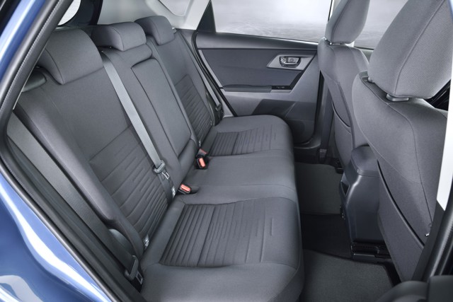 Toyota Auris 5 Doors photo 83
