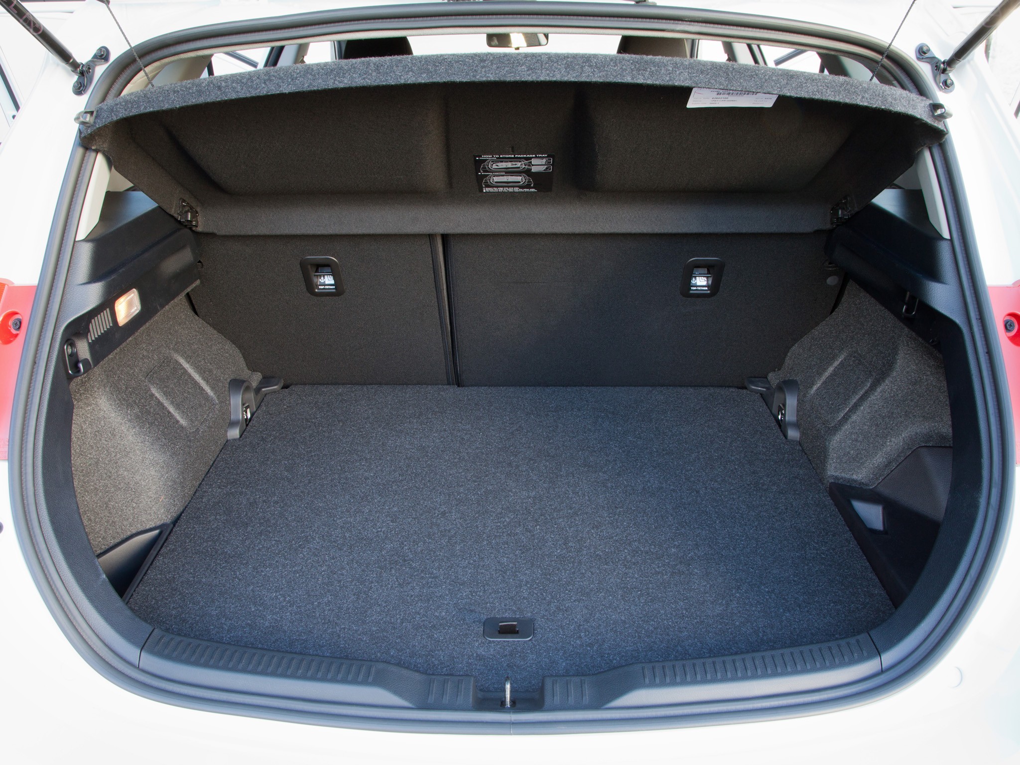 Toyota Auris 5 Doors photo 90