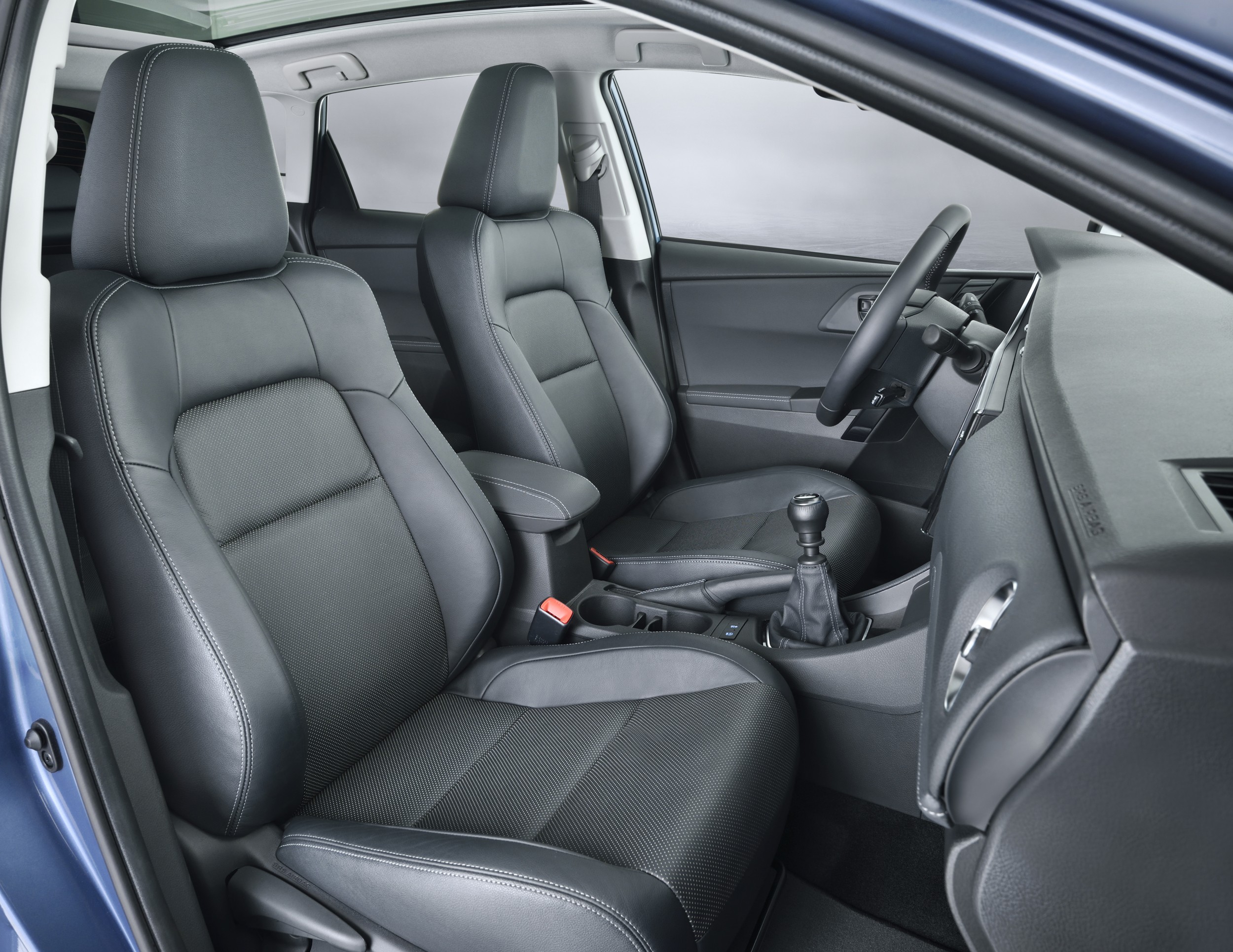 Toyota Auris 5 Doors photo 91