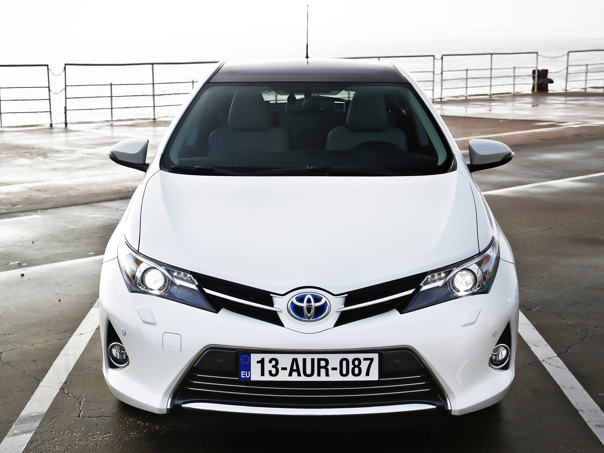 Toyota Auris 5 Doors photo 25