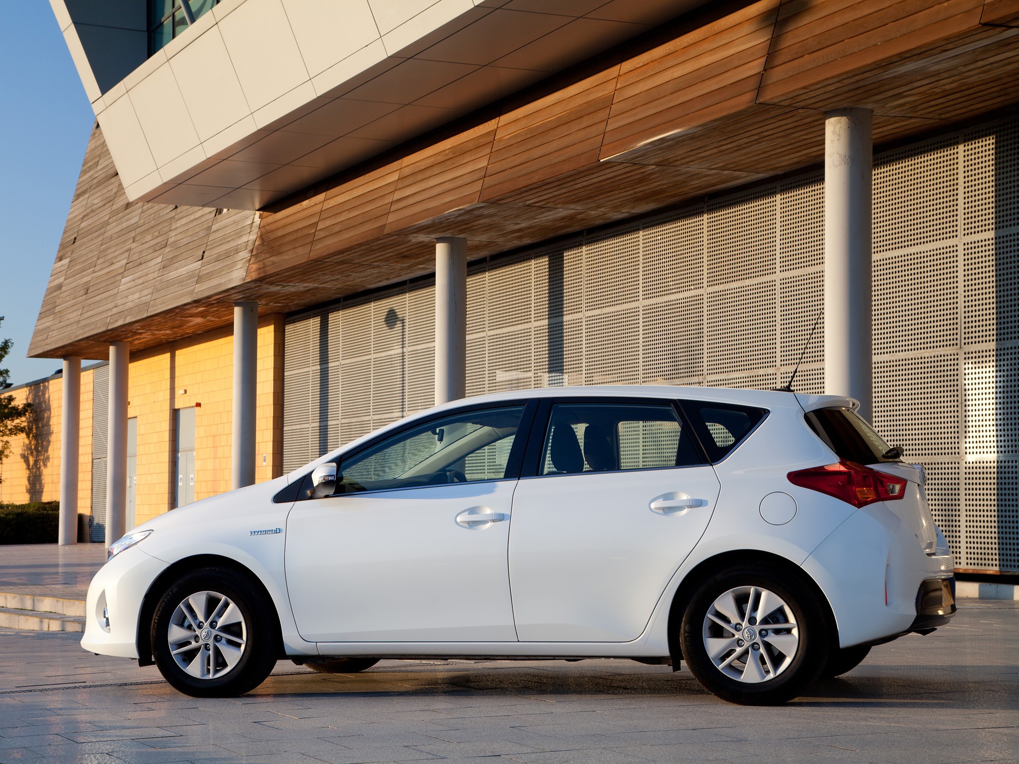 Toyota Auris 5 Doors photo 45