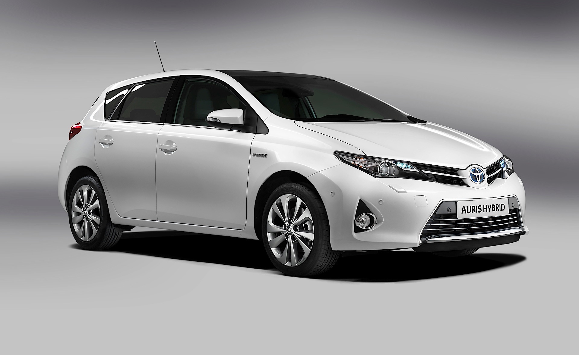 Toyota Auris 5 Doors photo 11