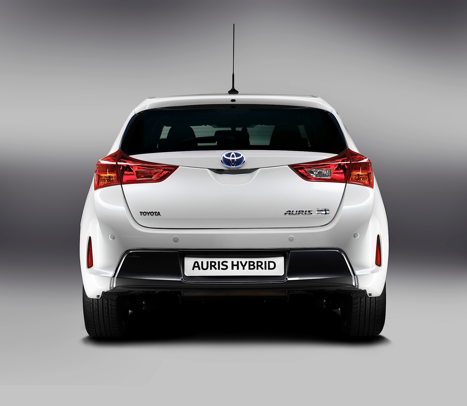 Toyota Auris 5 Doors photo 14