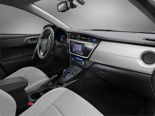 Toyota Auris 5 Doors photo 75