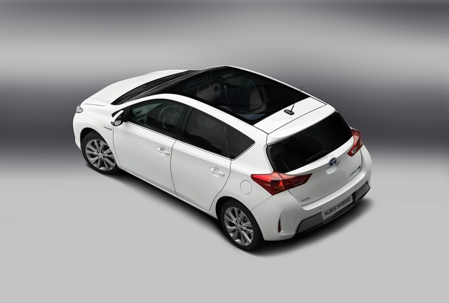 Toyota Auris 5 Doors photo 15