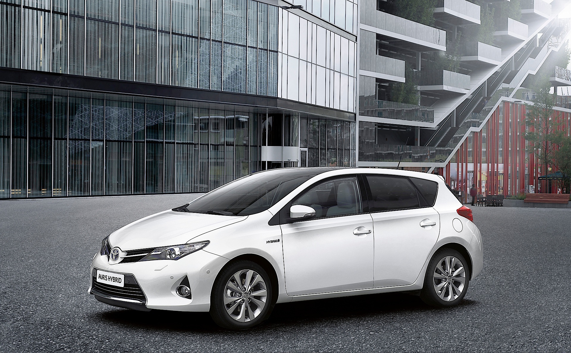 Toyota Auris 5 Doors photo 17