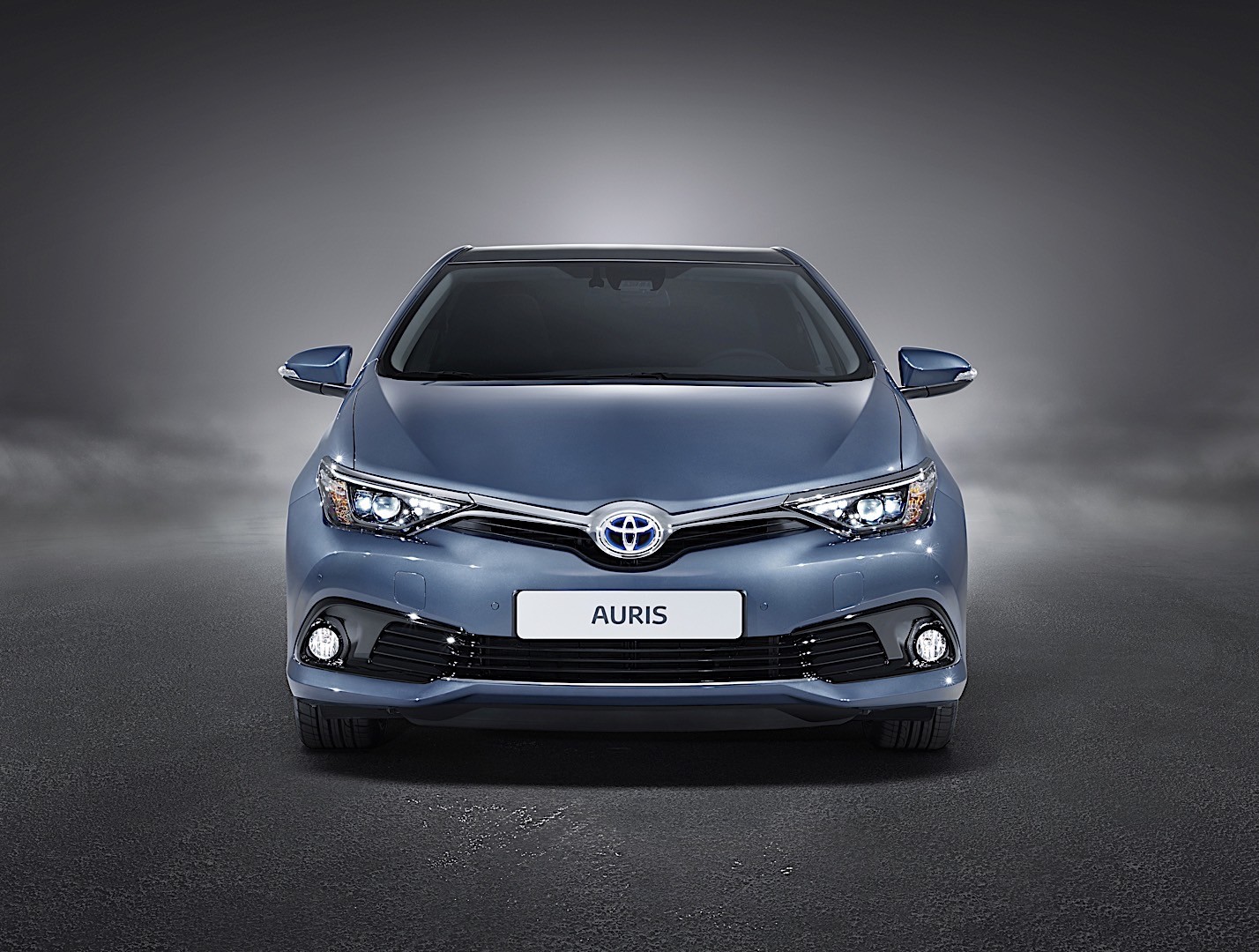 Toyota Auris 5 Doors photo 3