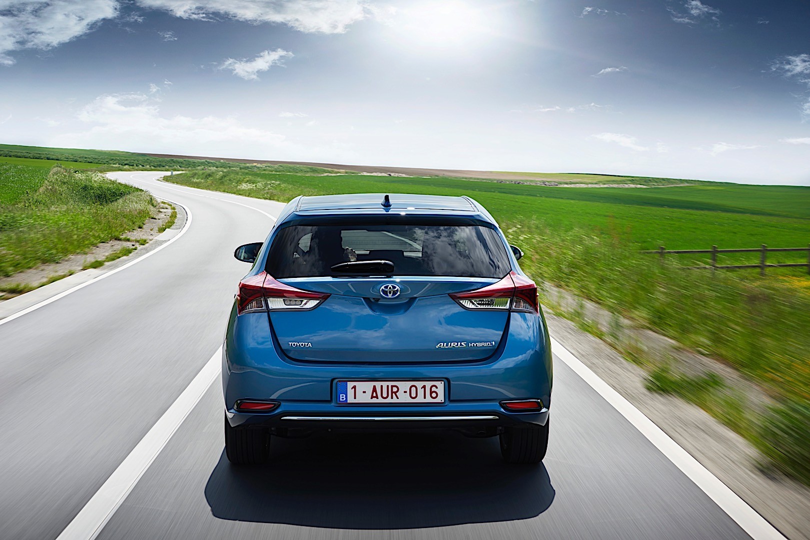 Toyota Auris 5 Doors photo 6