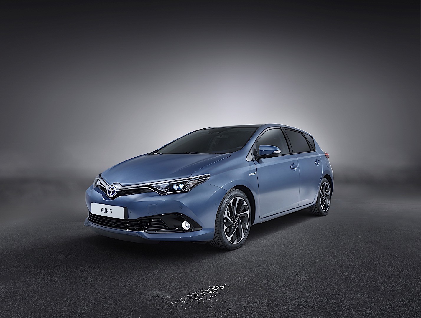Toyota Auris 5 Doors photo 19