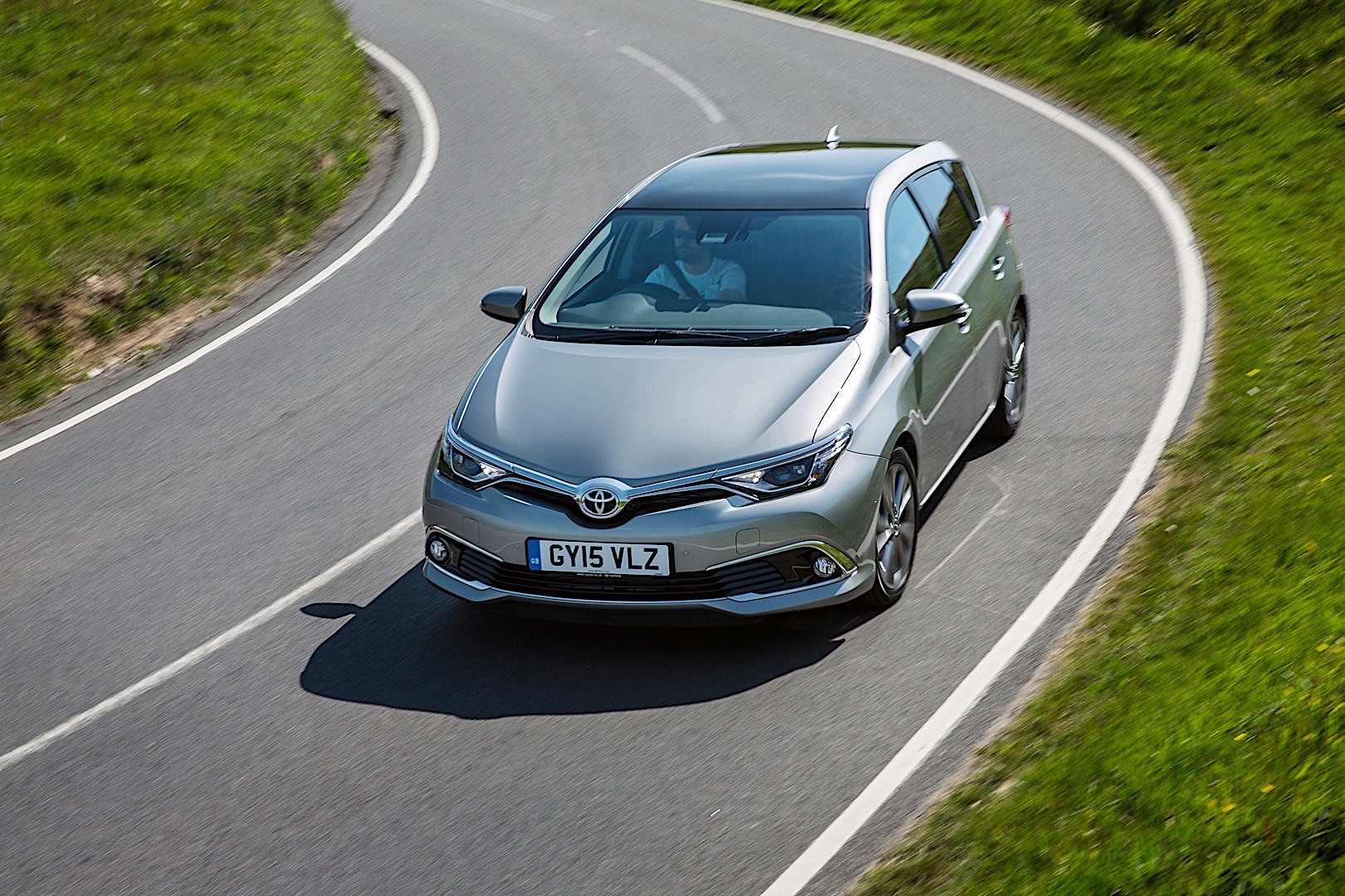 Toyota Auris 5 Doors photo 23