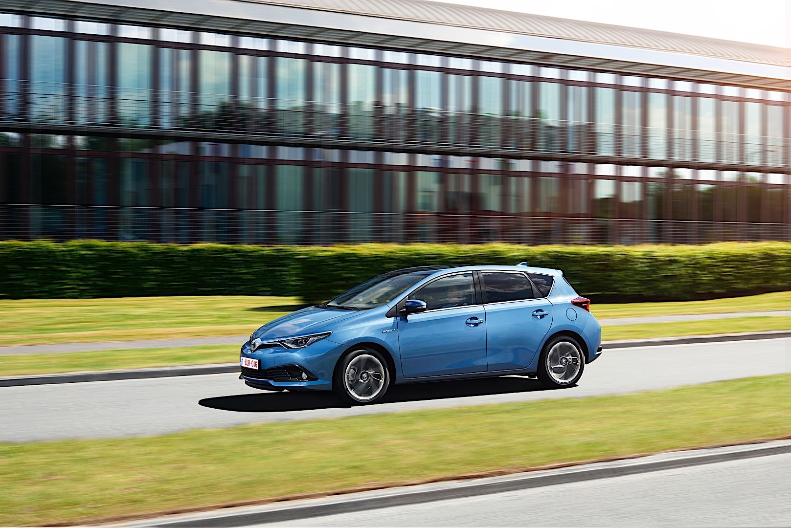 Toyota Auris 5 Doors photo 32