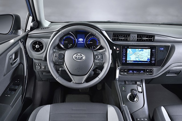 Toyota Auris 5 Doors photo 43