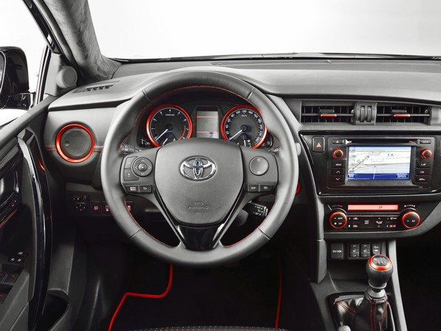 Toyota Auris Touring photo 67