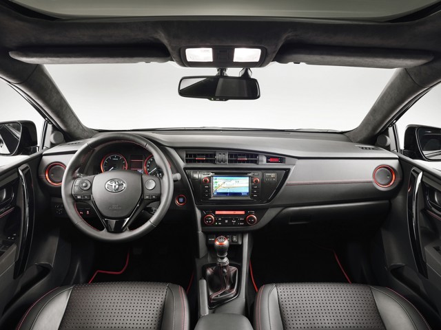 Toyota Auris Touring photo 68