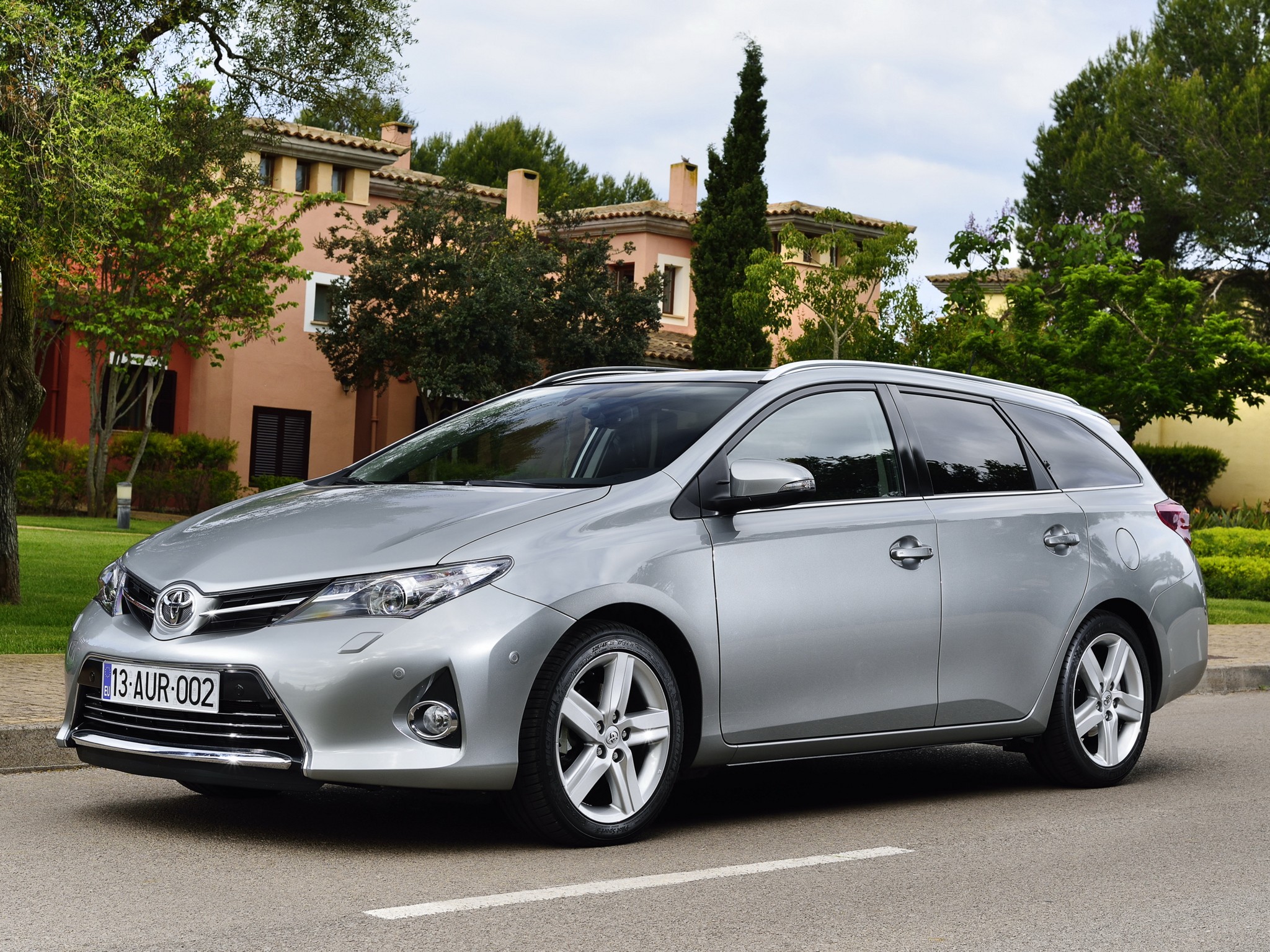 Toyota Auris Touring photo 24