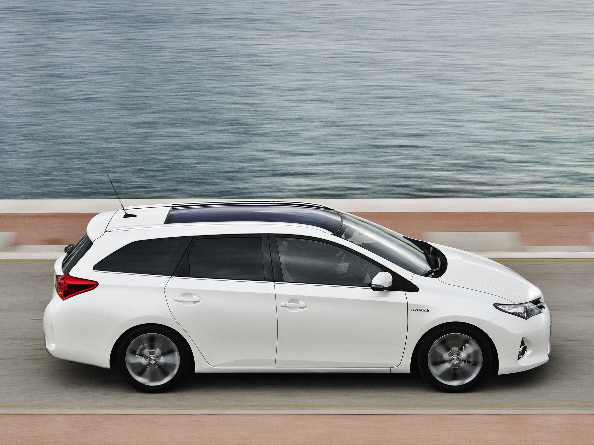 Toyota Auris Touring photo 34