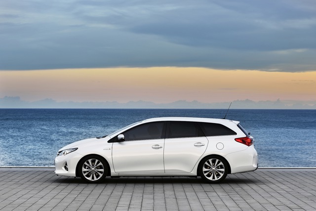 Toyota Auris Touring photo 11