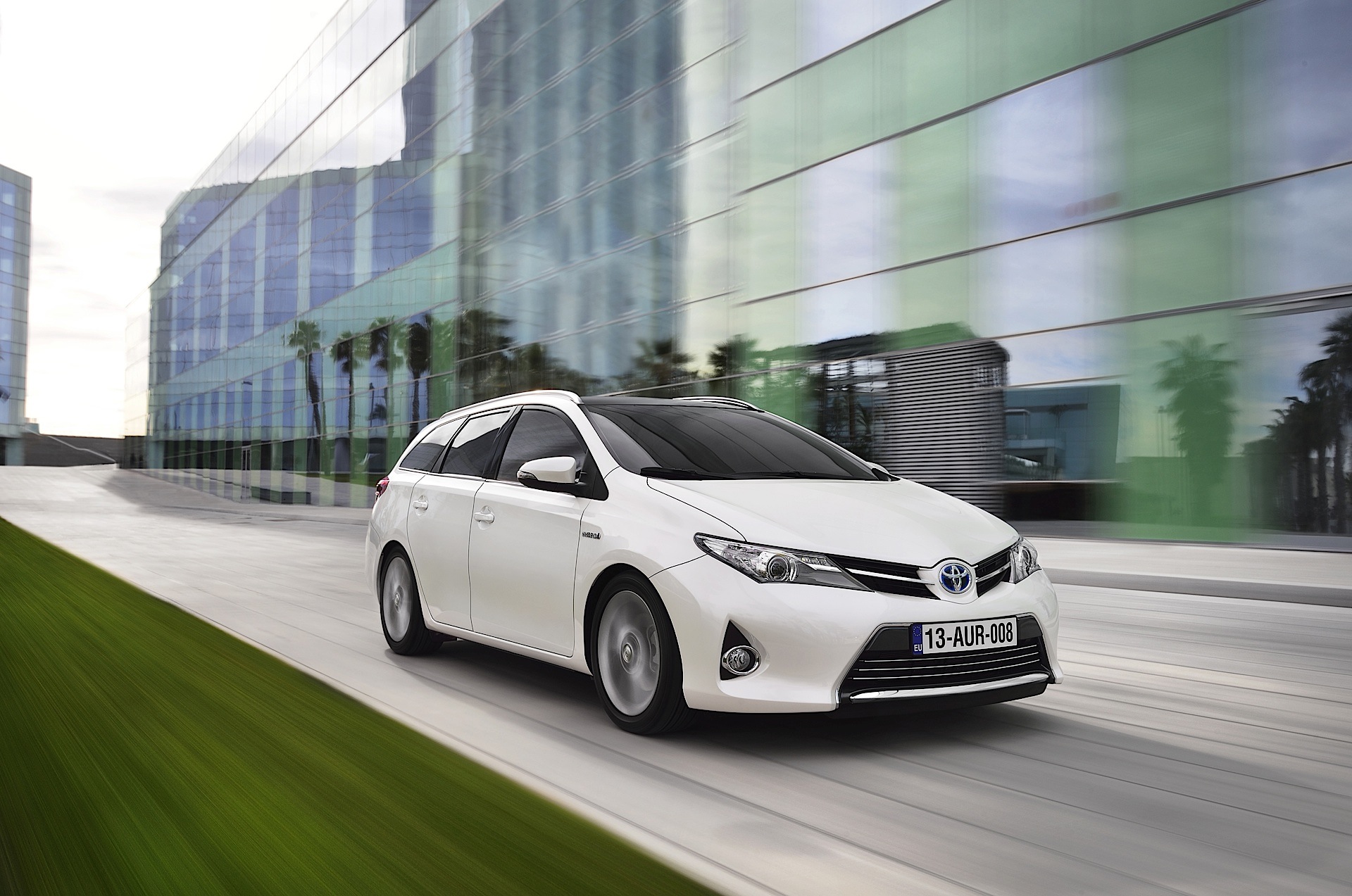 Toyota Auris Touring photo 13