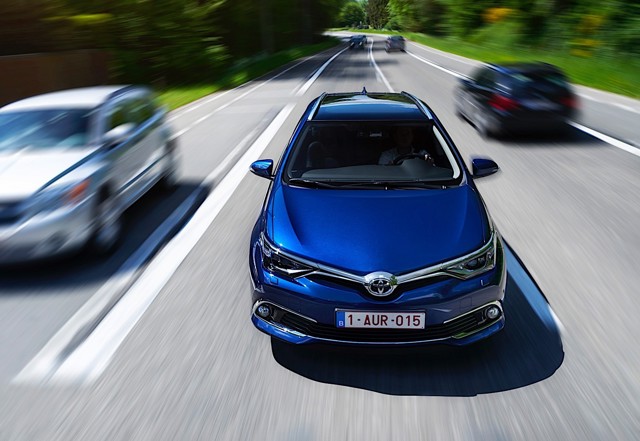 Toyota Auris Touring Foto 2