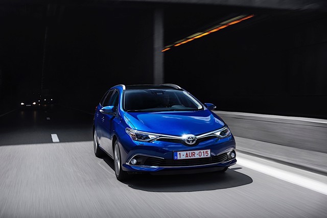 Toyota Auris Touring Foto 9