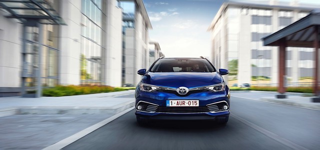 Toyota Auris Touring Foto 12
