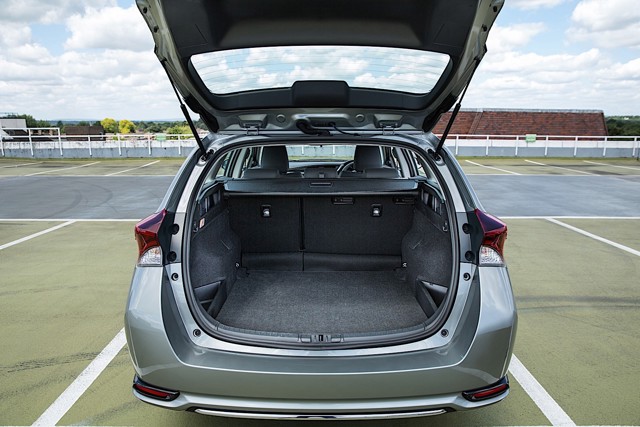 Toyota Auris Touring Foto 52